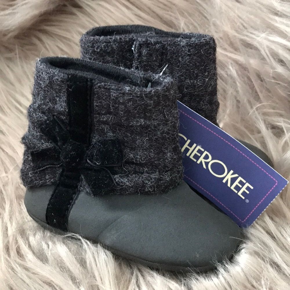 Cherokee baby booties shoes 0-3 mos black